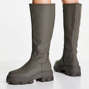 ASOS Design Carla Chunky Flat Boots in Khaki Size 8